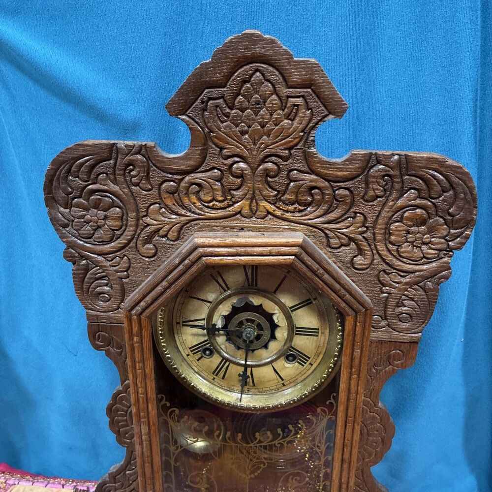 Antique Waterbury Gingerbread Clock with Alarm 8-Day, Time/Strike Needs Repair - Picture 4 of 12